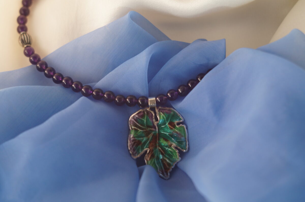 DSC08886 Necklace with Amethyst stones