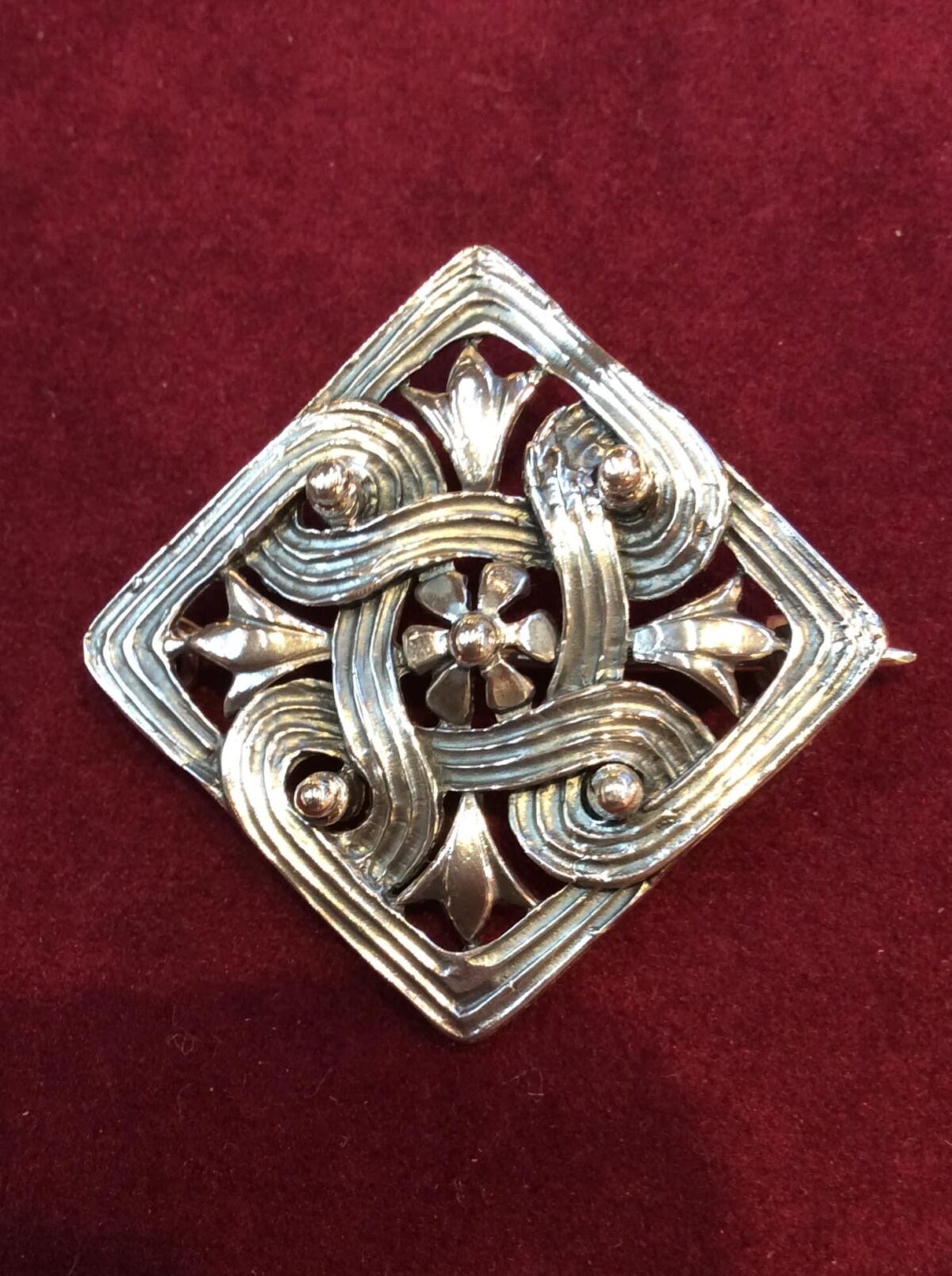 3532D553-B7DD-412D-9A1E-19159C03191F Rhombus broche - Image 1