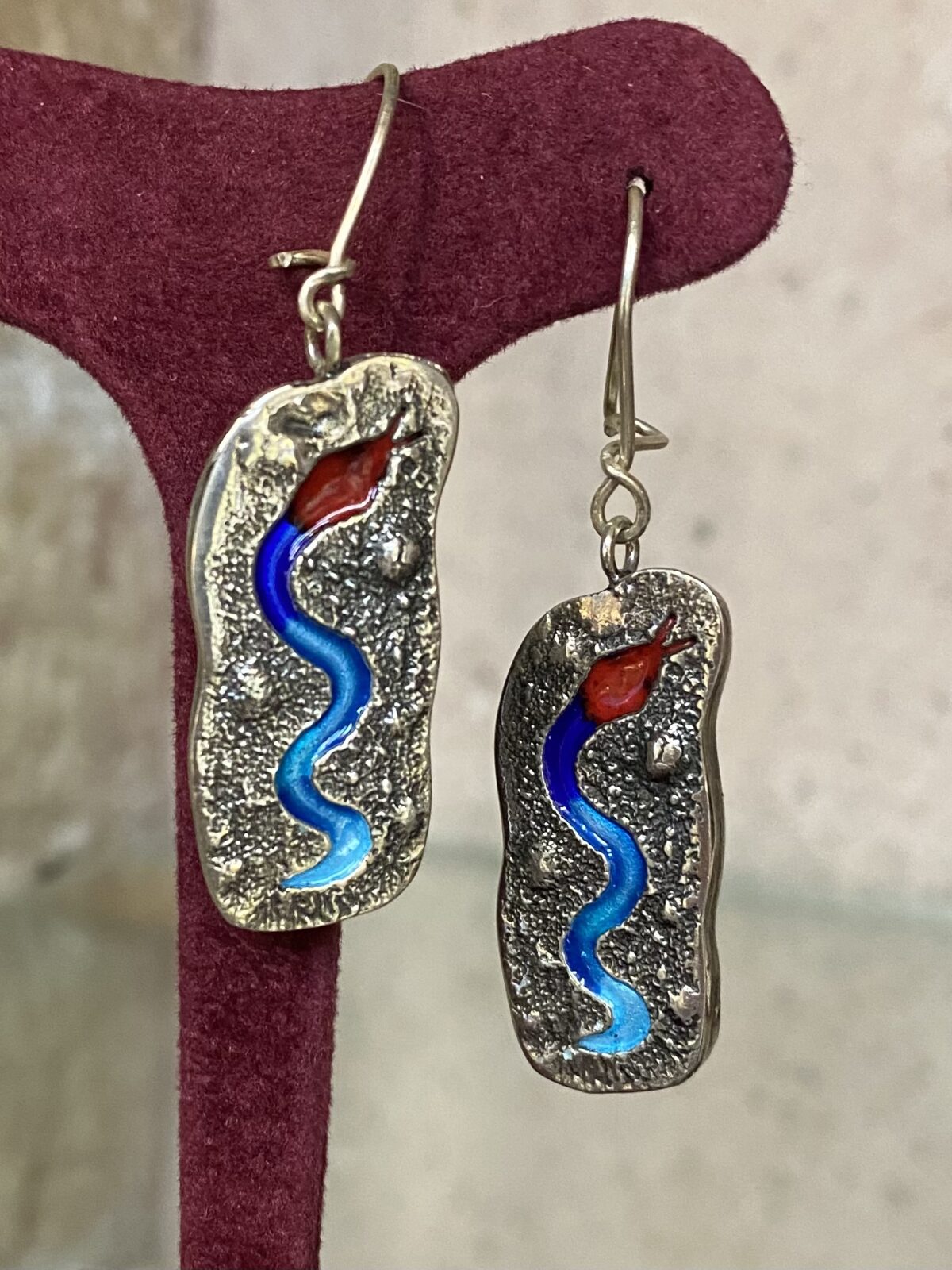 3C24A8D3-F8E0-4215-8386-310F1BEC41F2 Snake earrings - Image 1