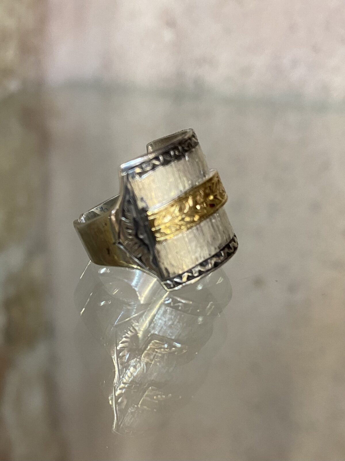 3DC9D128-6927-42FF-9B7D-6B2031CA164A Golden belt ring - Image 2