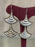 Mycenaean earrings