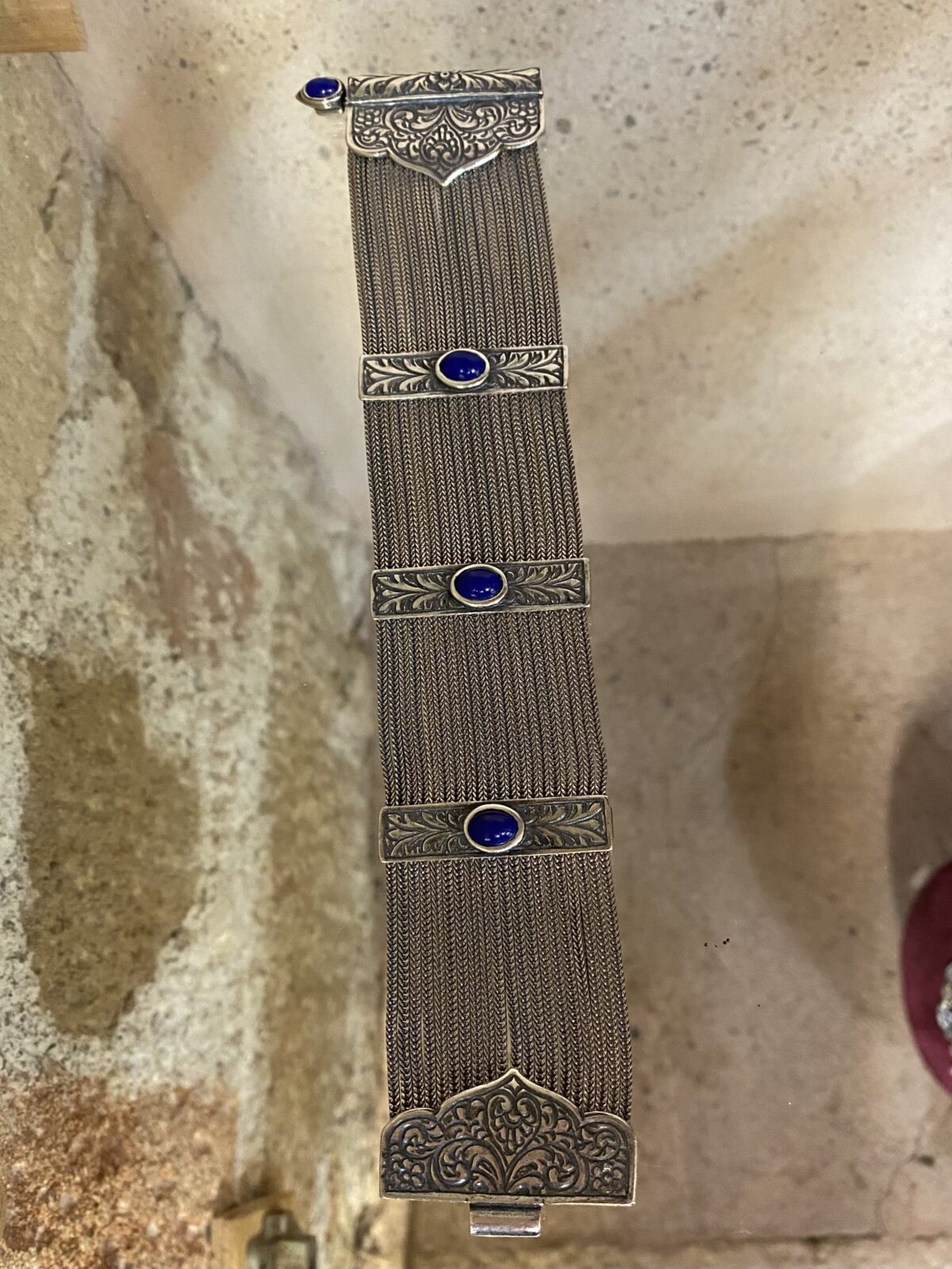 A94E2AAE-B102-4A3B-8287-F32F360A275D Traditional bracelet - Image 2