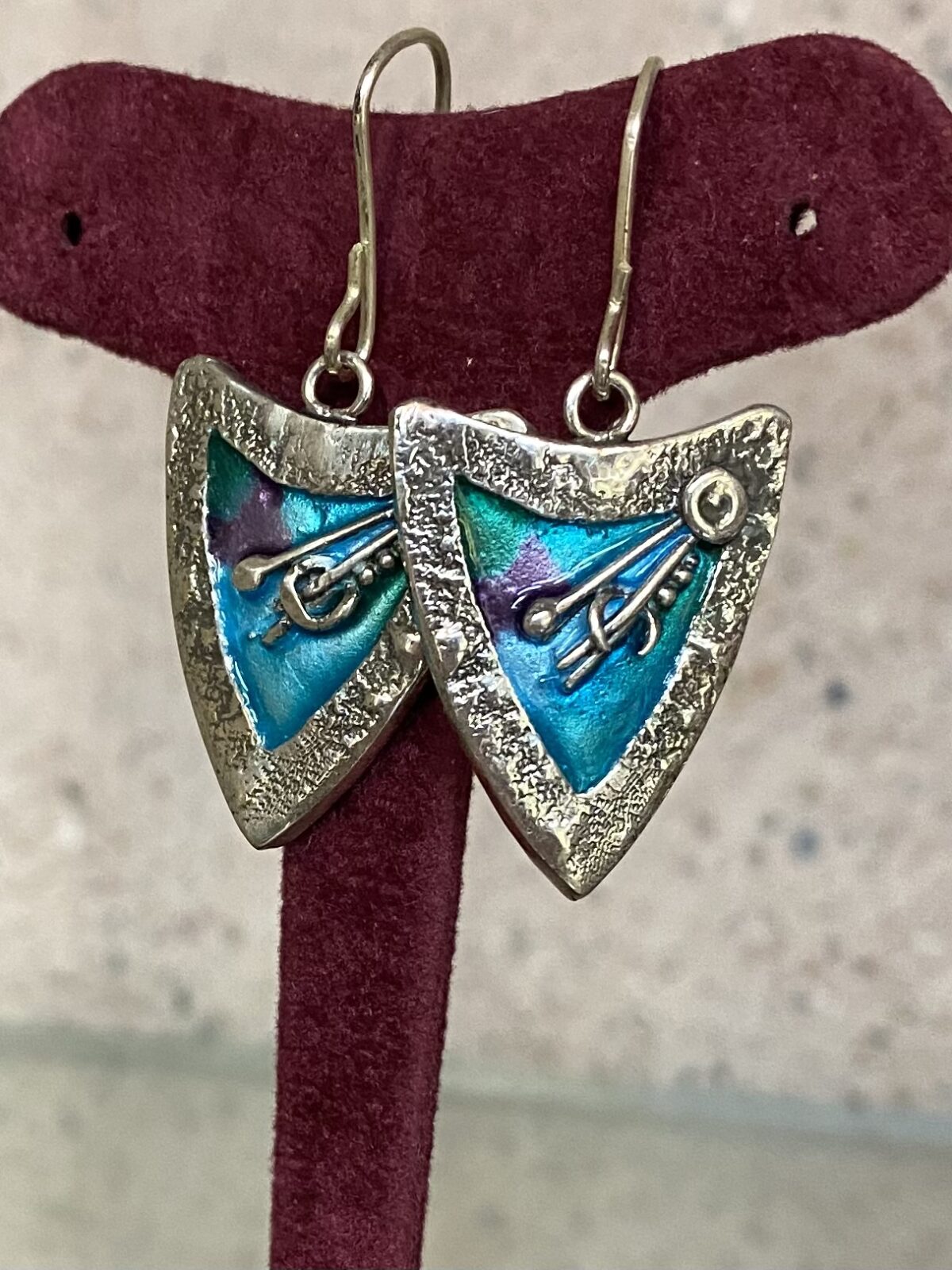 B8C8D505-8972-4B1D-9243-5EB036BCE38E Triangle shield earrings - Image 1