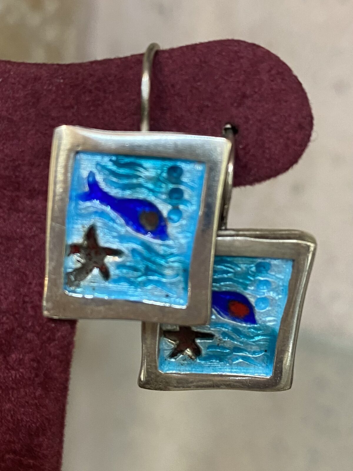DB5F1D32-C198-4C50-8ED5-4FD7CDC9E0AA Fish earrings - Image 1