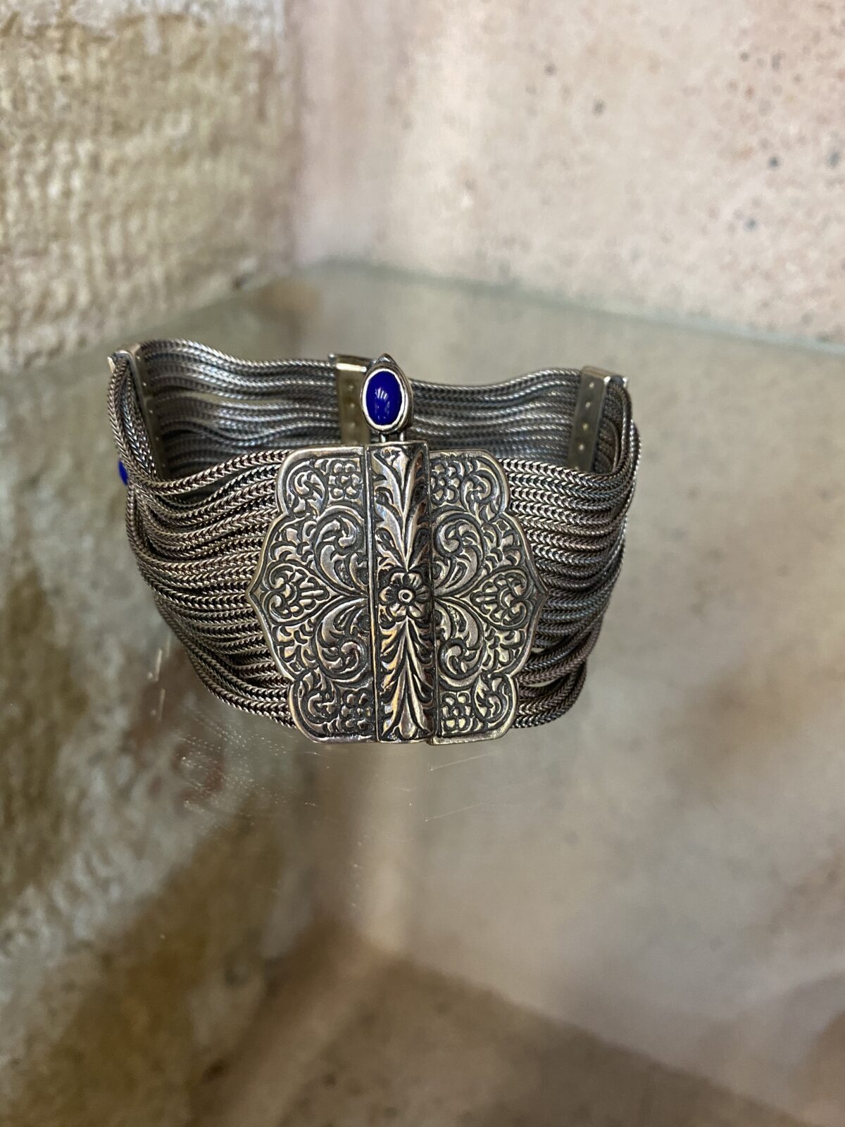 F40B53E9-1801-45FA-8A7C-3460C08B6386 Traditional bracelet - Image 3