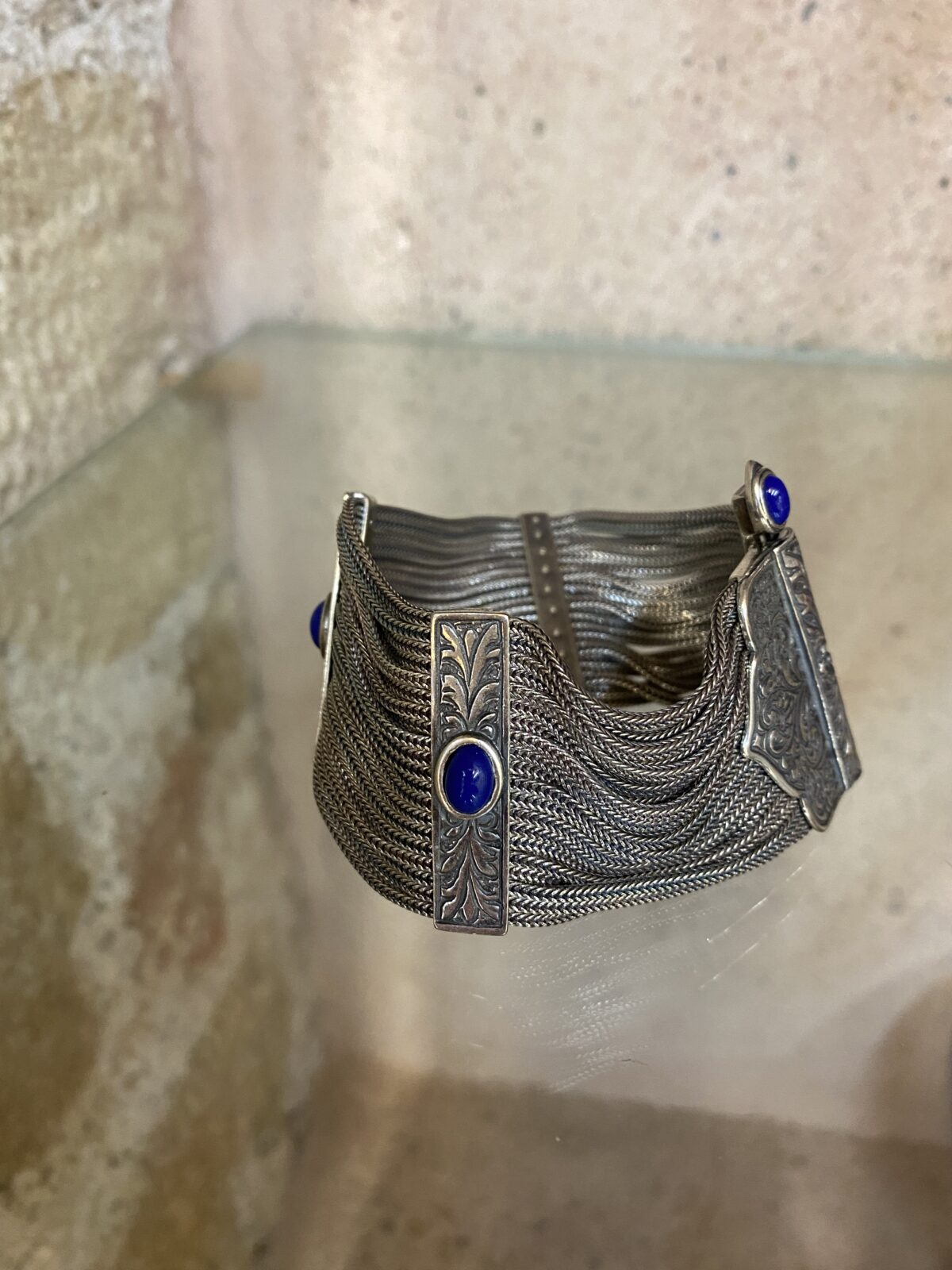 FE799007-A34E-451E-9043-173D33A66679 Traditional bracelet - Image 4