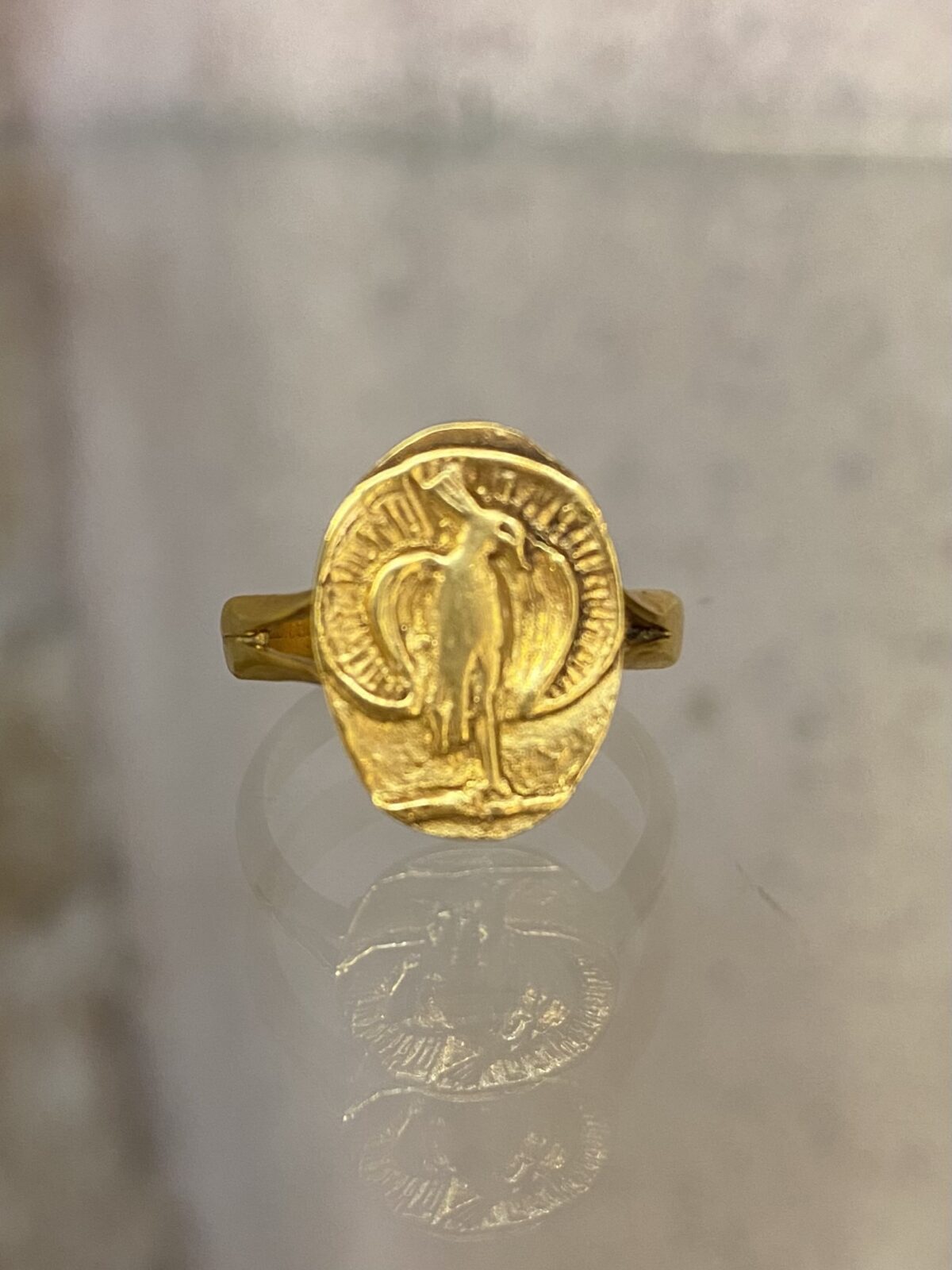 IMG_8435 Gold ring with peacock - Image 1