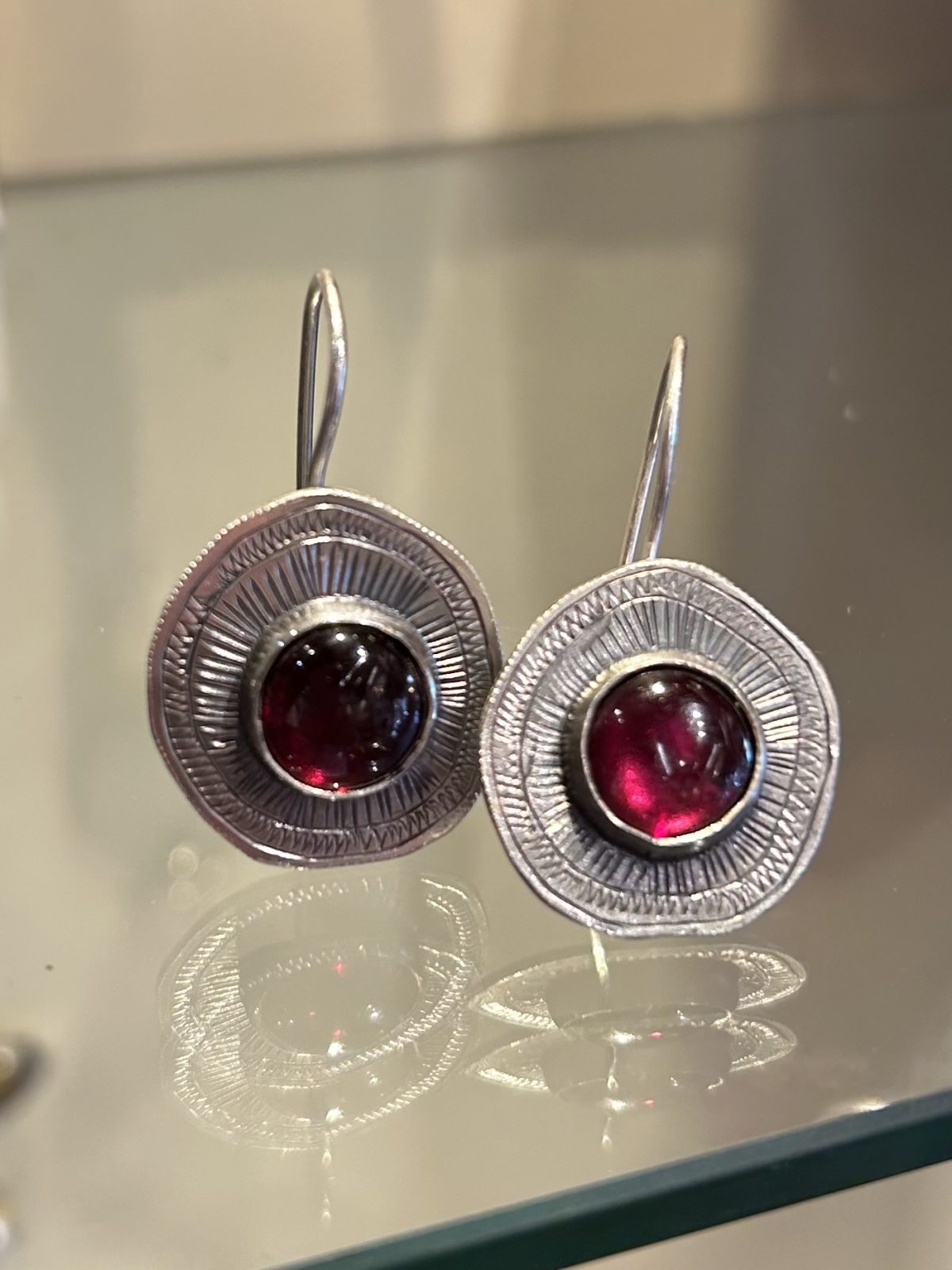 IMG_0357 Cabochon garnet - Image 1